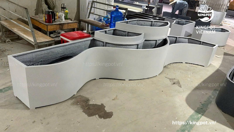 Chậu cong - Chậu Composite Kingpot -  Công Ty Cổ Phần Kingpot Việt Nam